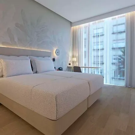 Innside Tenerife Cruz Hotel 4*